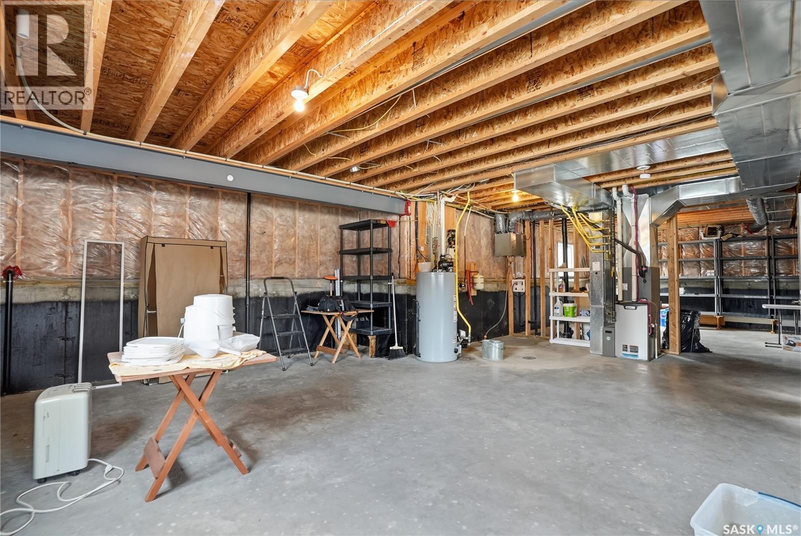 922 Salmon Way, Martensville, Saskatchewan  S0K 2T1 - Photo 34 - SK032212