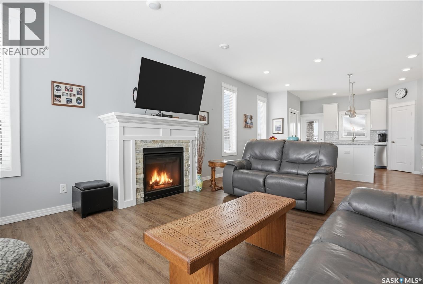 922 Salmon Way, Martensville, Saskatchewan  S0K 2T1 - Photo 7 - SK032212