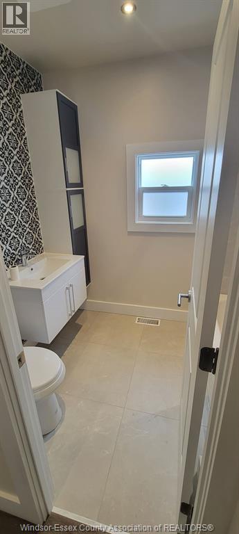 22 Robin Crescent, Lakeshore, Ontario N8N 2S2 - Photo 5 - 26007630