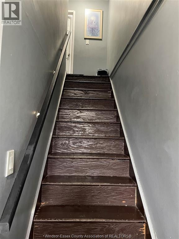 1095 Partington, Windsor, Ontario  N9B 2P1 - Photo 9 - 26007629