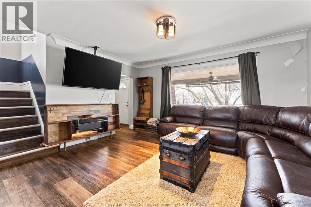 1384 Pillette, Windsor, Ontario  N8Y 3B9 - Photo 4 - 26007626