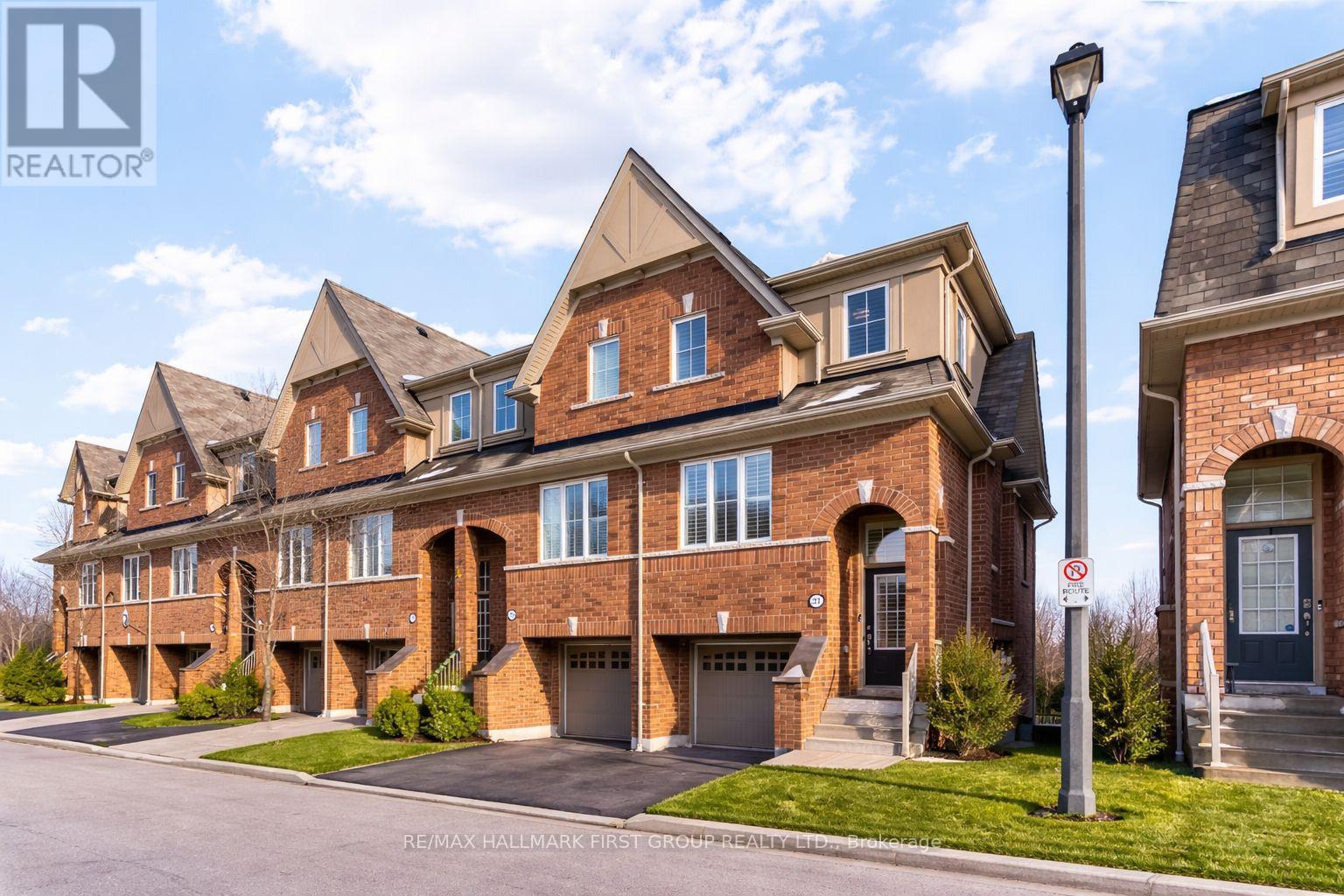 31 REEVESMERE LANE, Ajax, Ontario