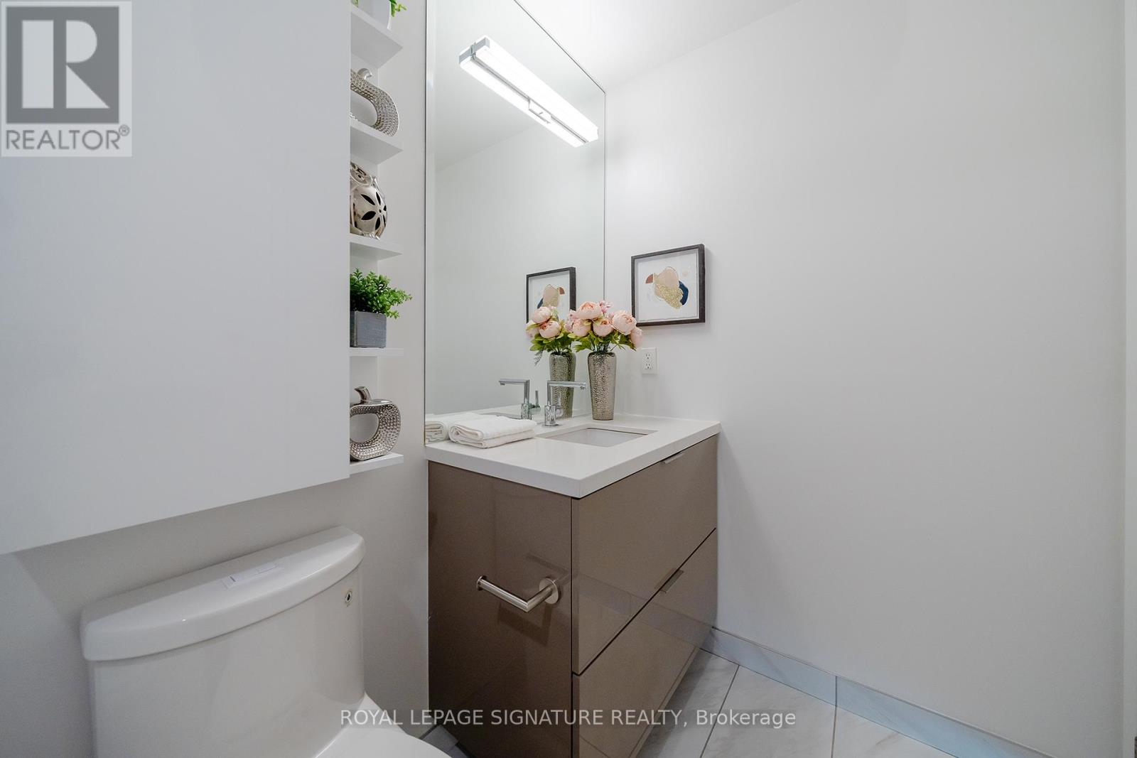 711 - 15 Queens Quay E, Toronto, Ontario  M5E 0C5 - Photo 17 - C12840148