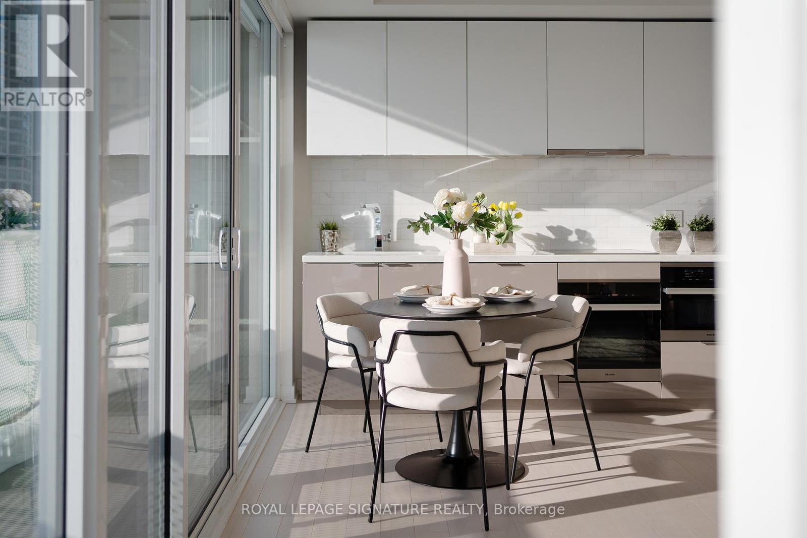 711 - 15 Queens Quay E, Toronto, Ontario  M5E 0C5 - Photo 21 - C12840148