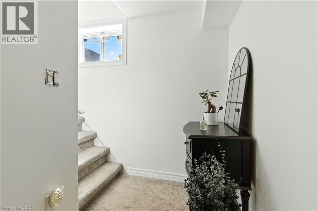 2224 Ghent Avenue, Burlington, Ontario  L7R 1Y7 - Photo 15 - 40818313