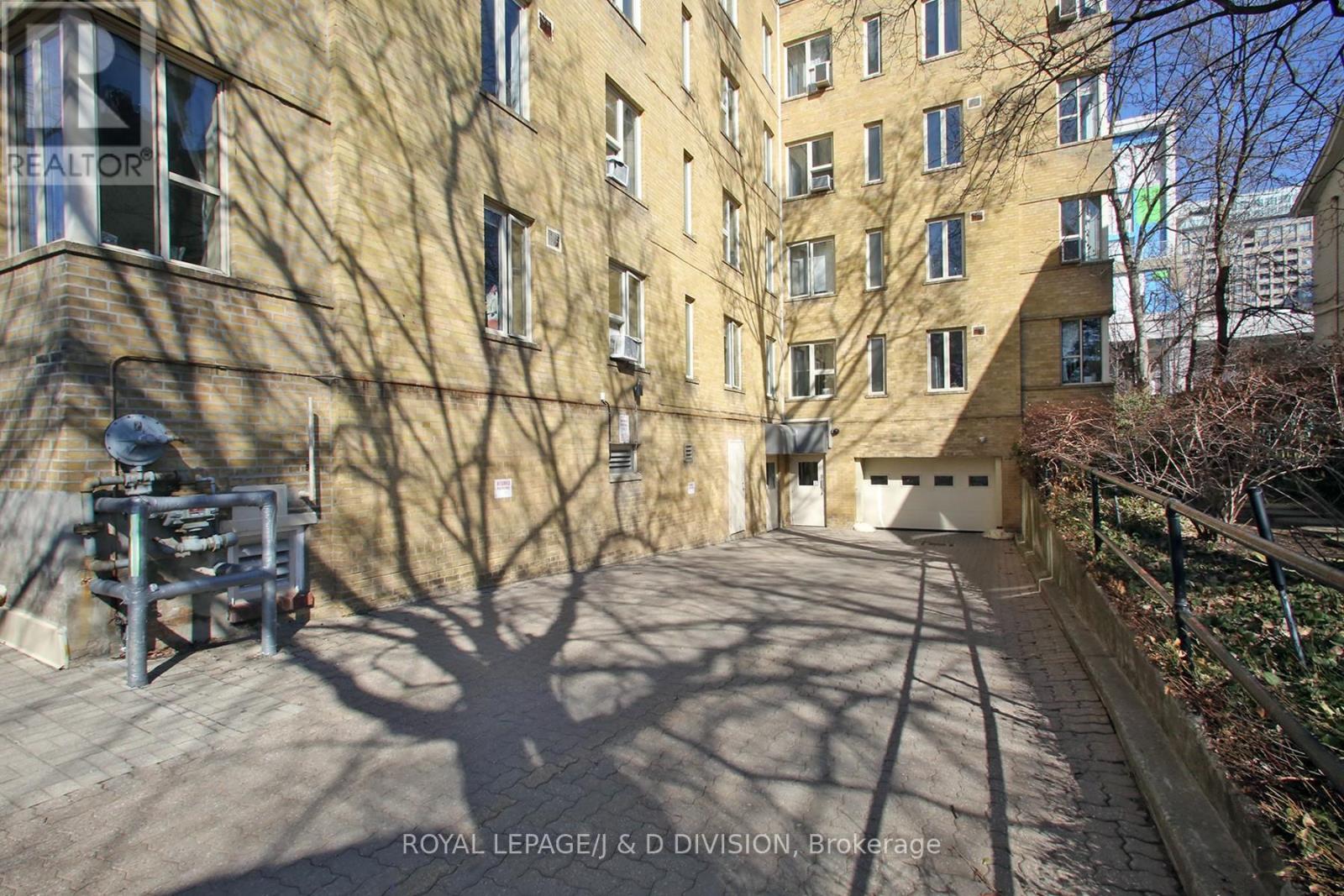 432 - 150 Farnham Avenue, Toronto, Ontario  M4V 1H5 - Photo 21 - C12976668