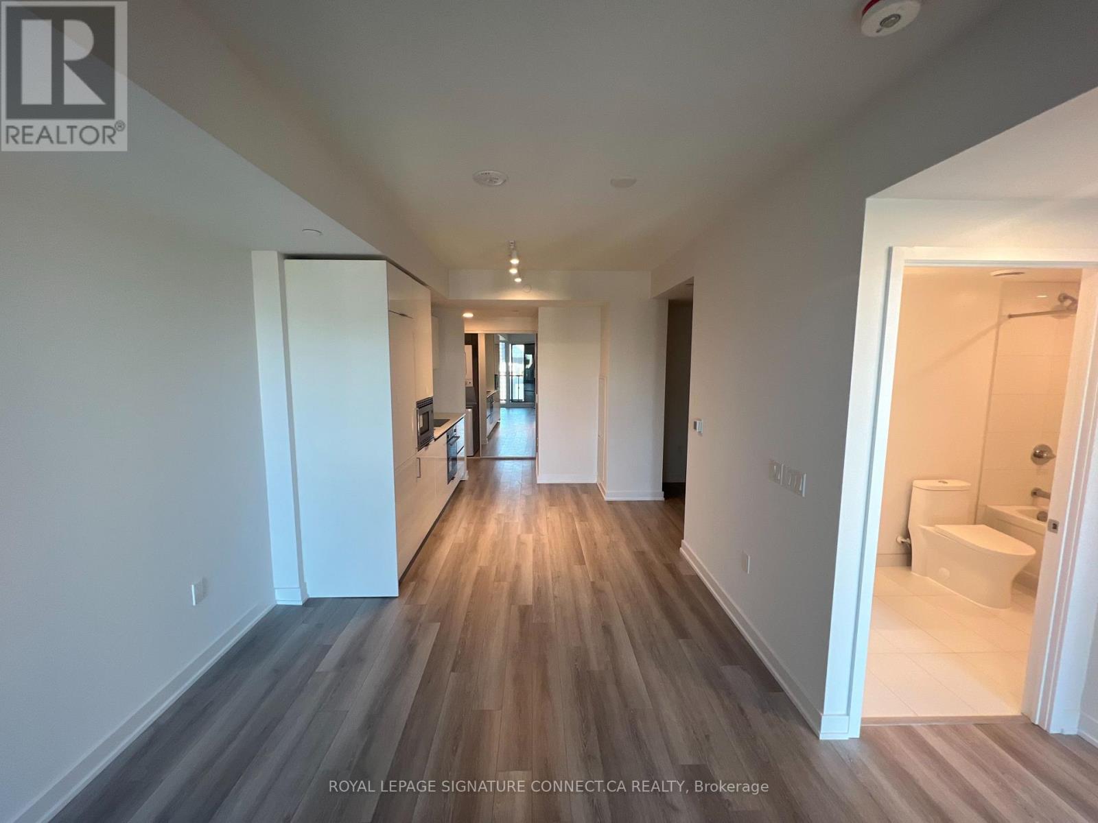 1601 - 238 Simcoe Street, Toronto, Ontario  M5T 3B9 - Photo 3 - C12976680