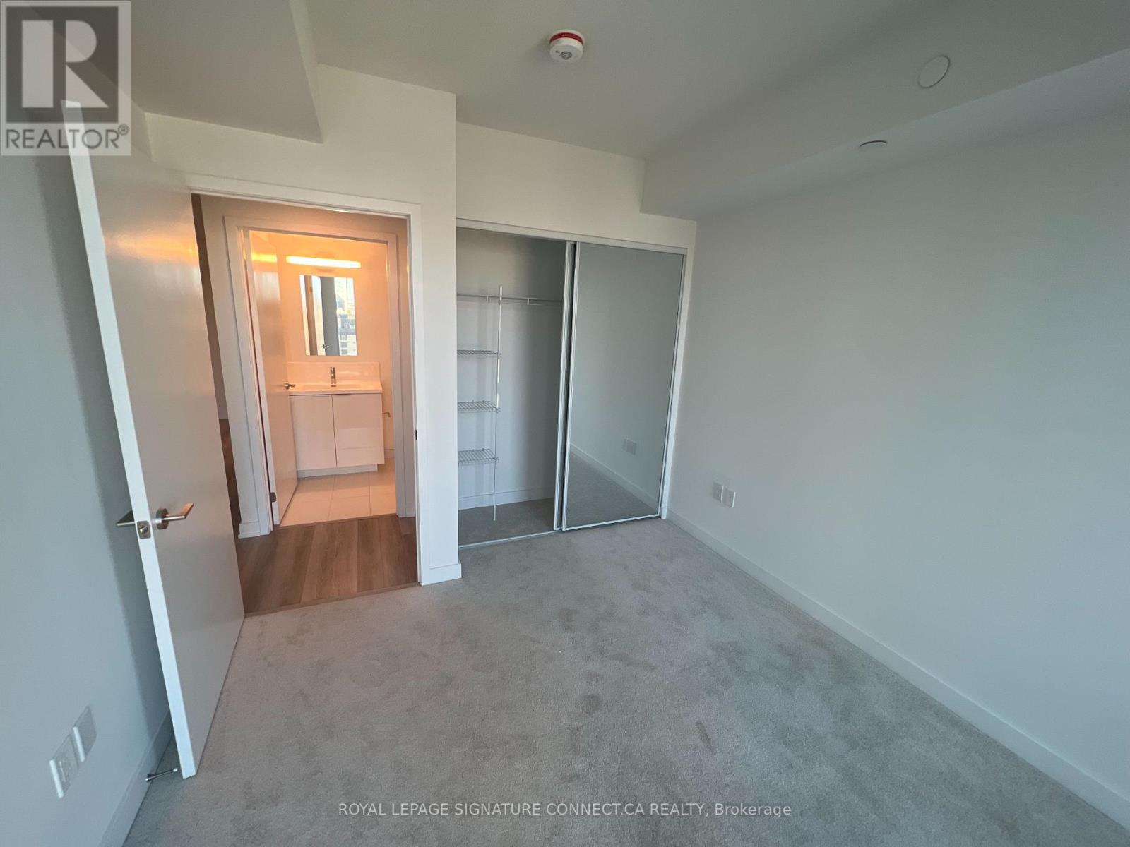 1601 - 238 Simcoe Street, Toronto, Ontario  M5T 3B9 - Photo 5 - C12976680