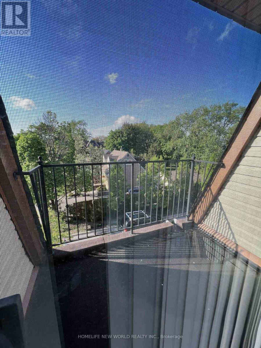 216b Finch Avenue W, Toronto, Ontario  M2R 1M5 - Photo 26 - C12976684