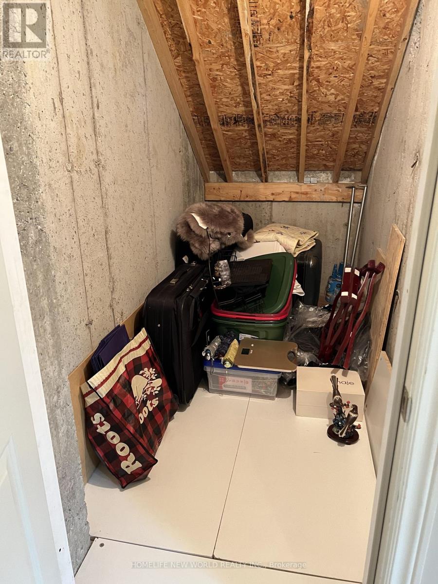 216b Finch Avenue W, Toronto, Ontario  M2R 1M5 - Photo 3 - C12976684