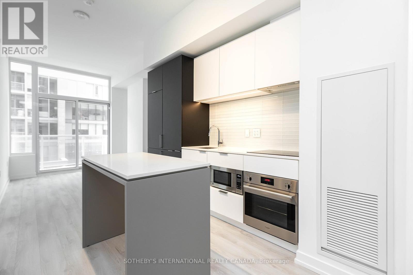 403 - 33 Helendale Avenue, Toronto, Ontario  M4R 0A4 - Photo 2 - C12976720