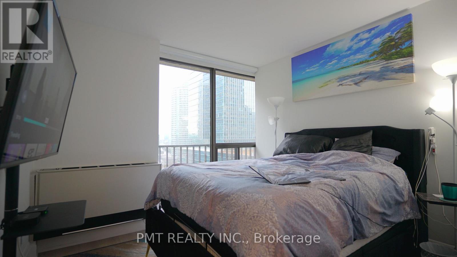 1430 - 33 Harbour Square, Toronto, Ontario  M5J 2G2 - Photo 11 - C12976740