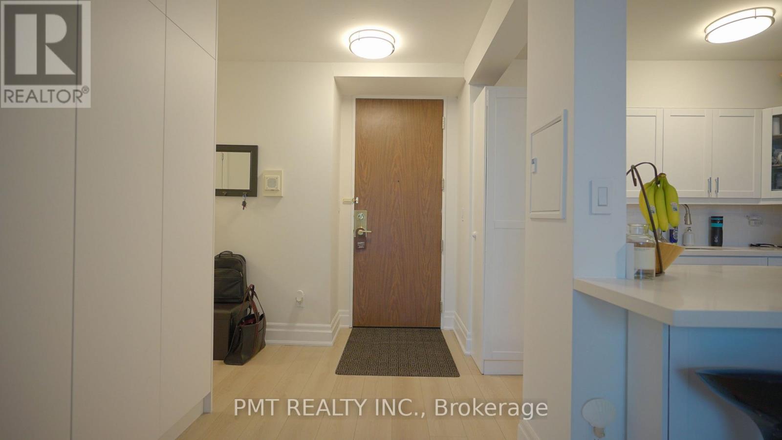 1430 - 33 Harbour Square, Toronto, Ontario  M5J 2G2 - Photo 15 - C12976740