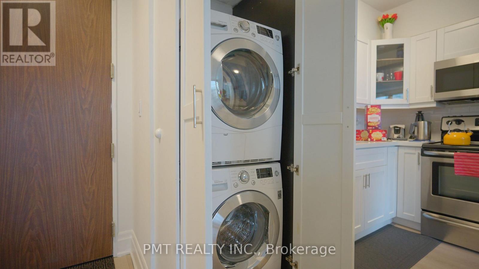 1430 - 33 Harbour Square, Toronto, Ontario  M5J 2G2 - Photo 17 - C12976740