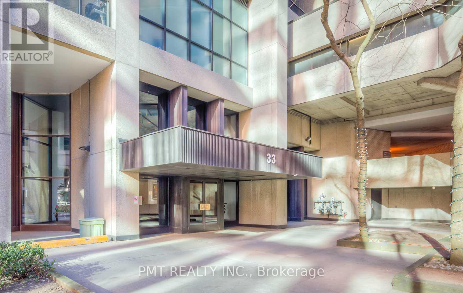 1430 - 33 Harbour Square, Toronto, Ontario  M5J 2G2 - Photo 21 - C12976740