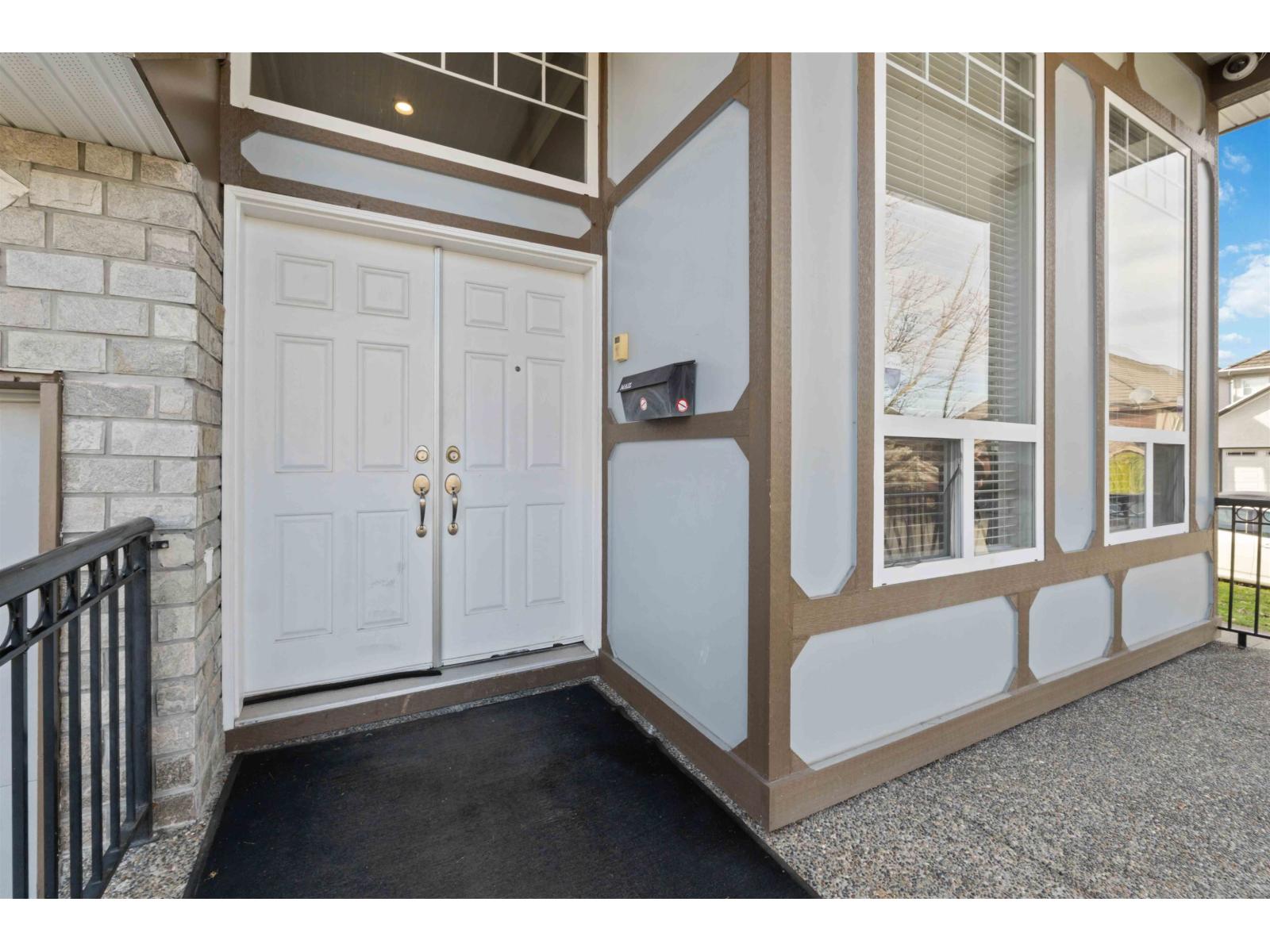 7097 149a Street, Surrey, British Columbia  V3S 1K2 - Photo 3 - R3104921