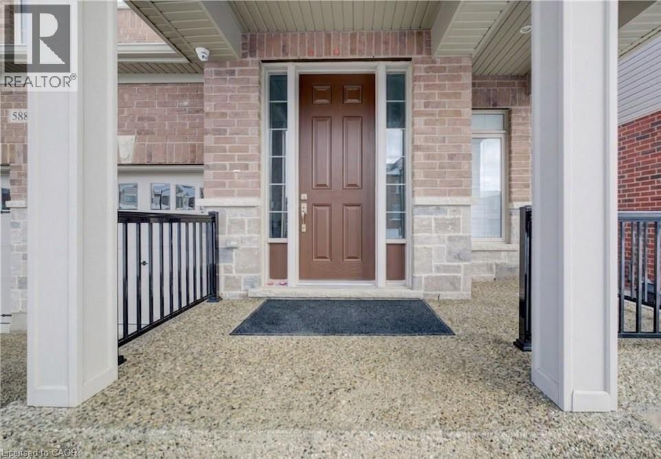 588 Beckview Crescent, Kitchener, Ontario  N2R 0R4 - Photo 5 - 40802349