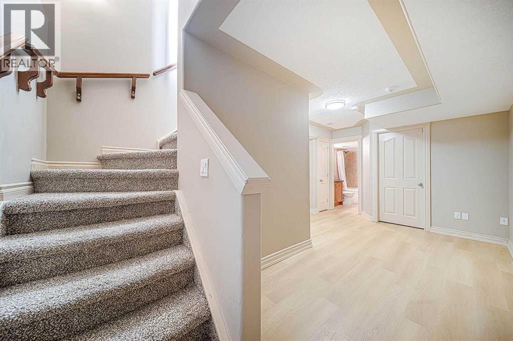 22 Royal Birch Way Nw, Calgary, Alberta T3G 5X8 - Photo 24 - A2288763