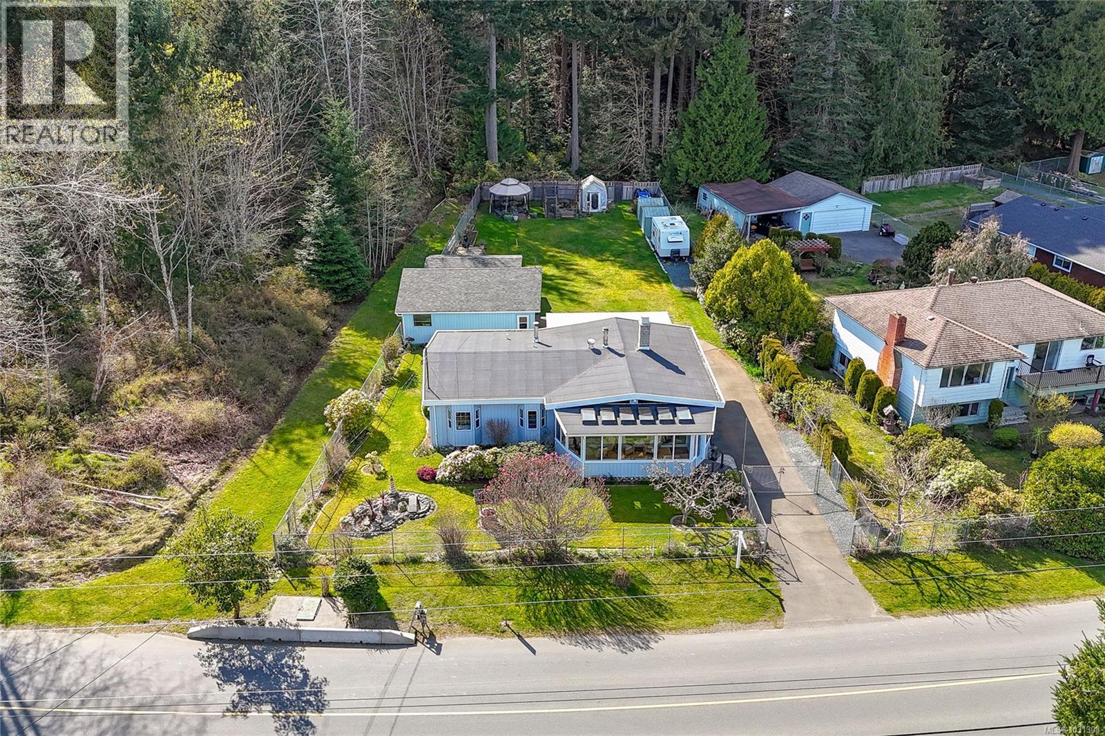 5340 Gainsberg Rd, Bowser, British Columbia