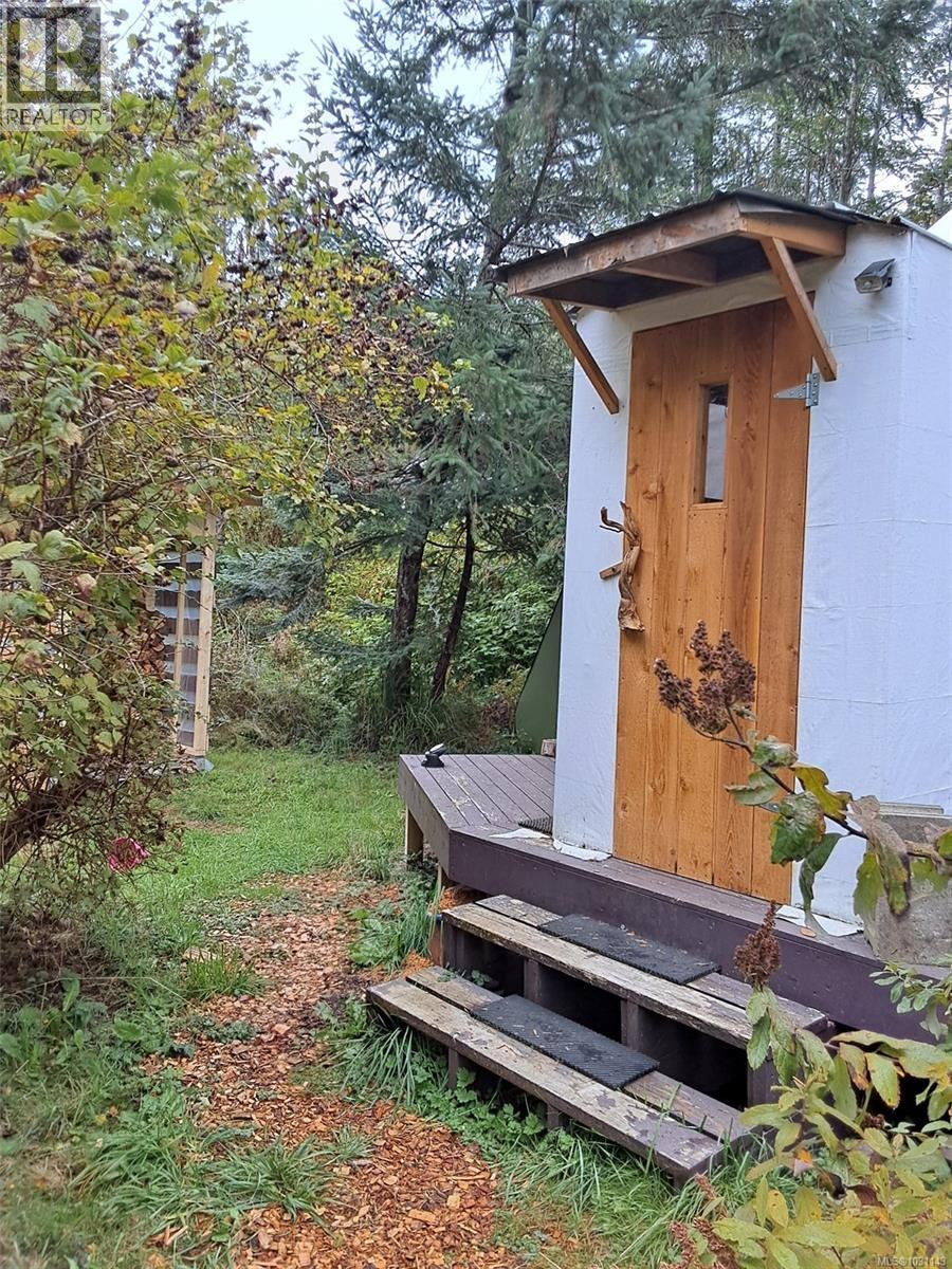 1040 Mcclay Way, Gabriola Island, British Columbia  V0R 1X3 - Photo 19 - 1031143