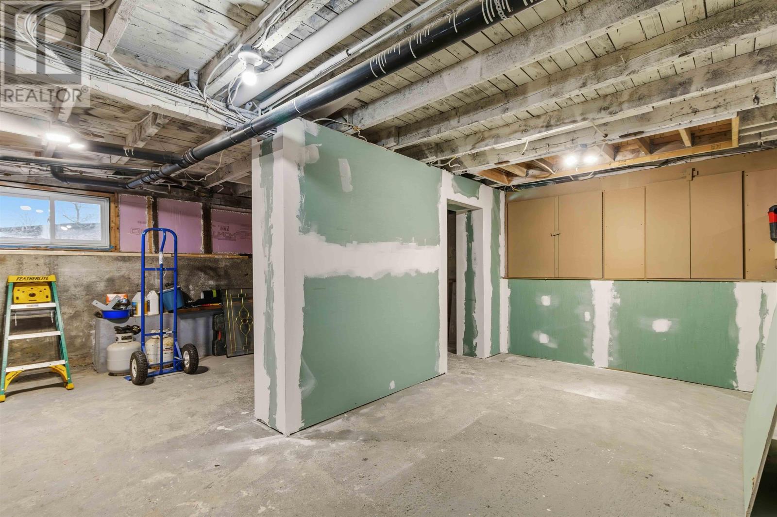 35 Mcfatridge Road, Halifax, Nova Scotia  B3N 2R2 - Photo 47 - 202601256