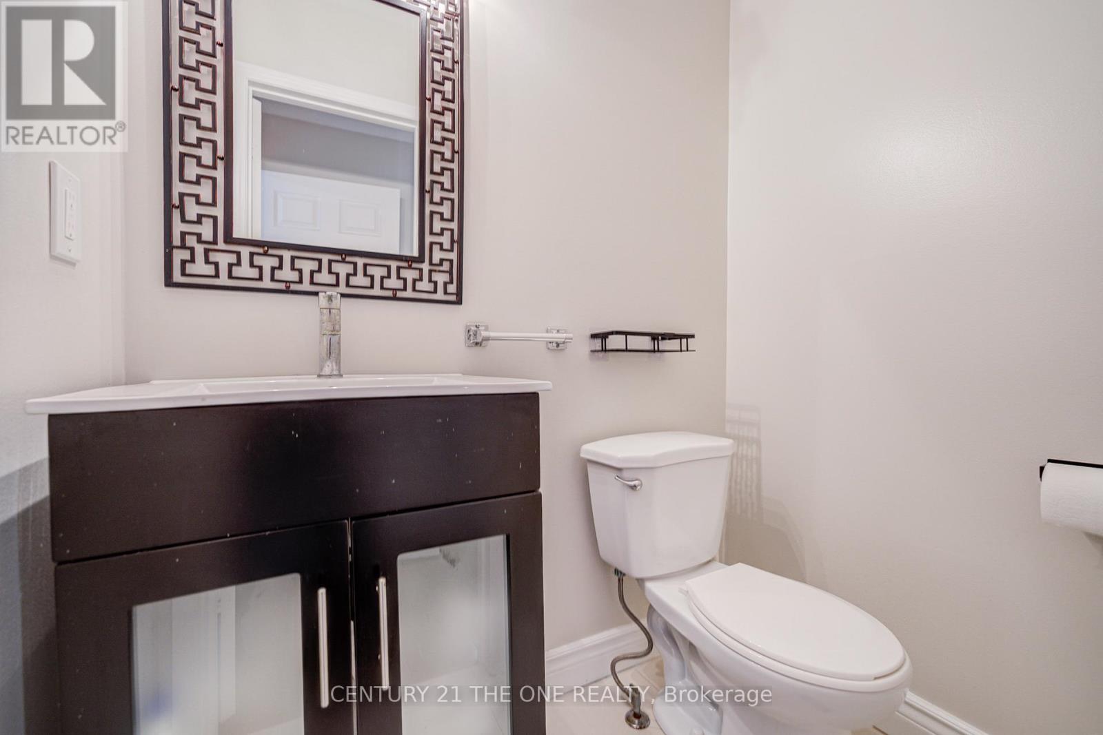 21 Larratt Lane, Richmond Hill, Ontario  L4C 9J1 - Photo 10 - N12976576