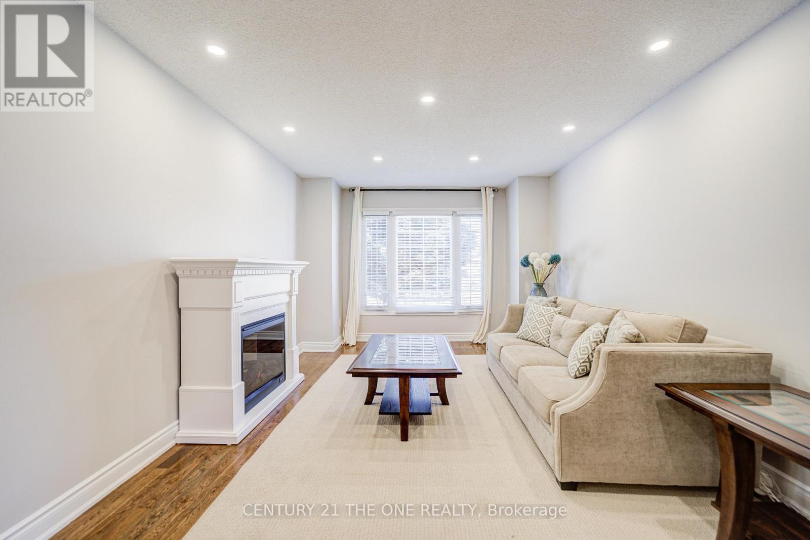 21 Larratt Lane, Richmond Hill, Ontario  L4C 9J1 - Photo 13 - N12976576