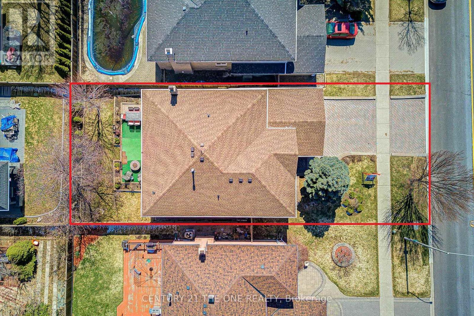 21 Larratt Lane, Richmond Hill, Ontario  L4C 9J1 - Photo 9 - N12976576