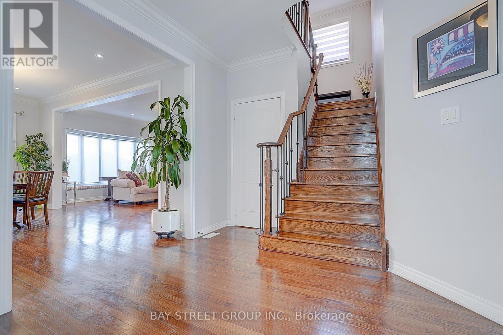 90 Gable Avenue N, Markham, Ontario  L6C 2W6 - Photo 11 - N12976604