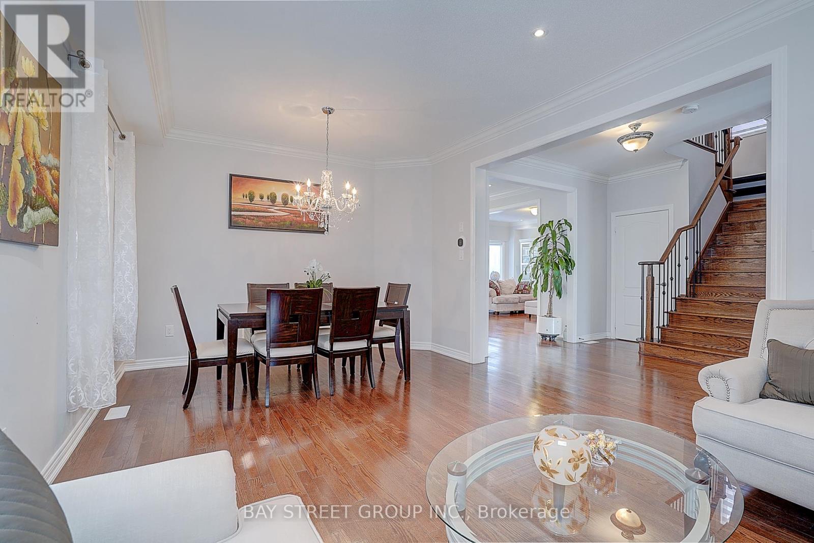 90 Gable Avenue N, Markham, Ontario  L6C 2W6 - Photo 13 - N12976604