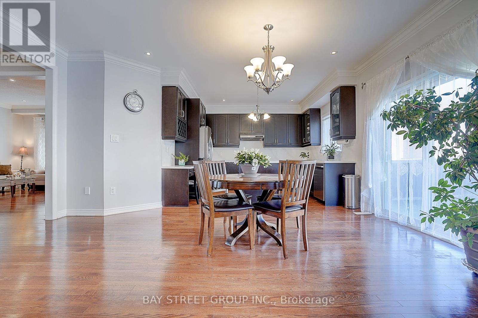 90 Gable Avenue N, Markham, Ontario  L6C 2W6 - Photo 19 - N12976604