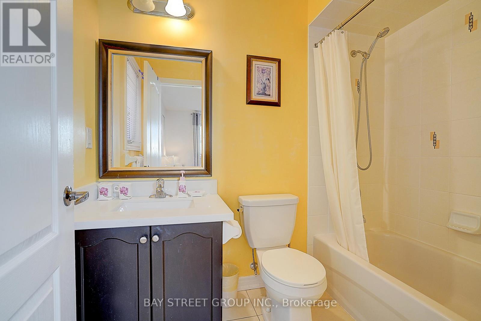 90 Gable Avenue N, Markham, Ontario  L6C 2W6 - Photo 38 - N12976604