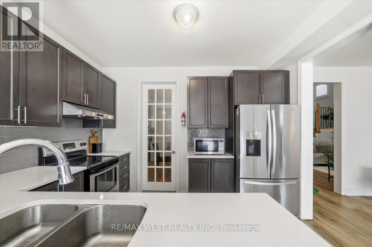 75 Morrison Avenue, New Tecumseth, Ontario  L9R 0R4 - Photo 12 - N12976634