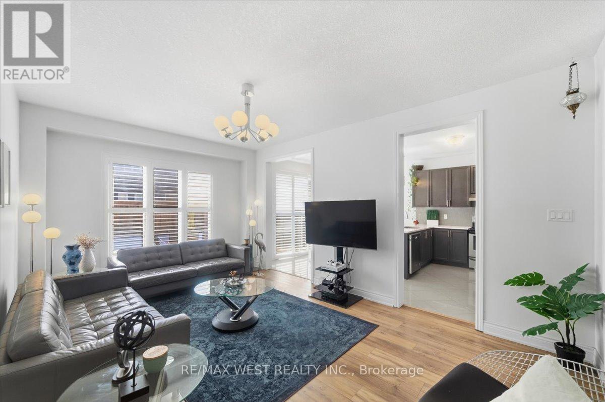 75 Morrison Avenue, New Tecumseth, Ontario  L9R 0R4 - Photo 15 - N12976634