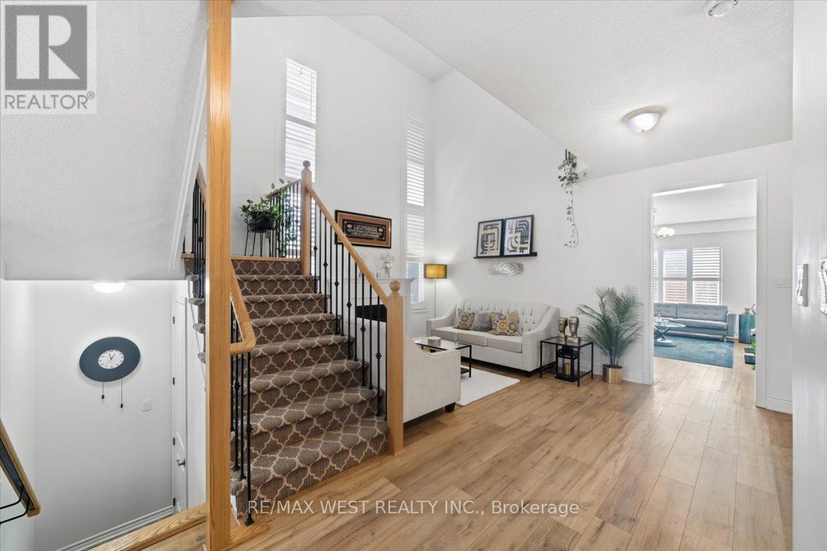 75 Morrison Avenue, New Tecumseth, Ontario  L9R 0R4 - Photo 4 - N12976634