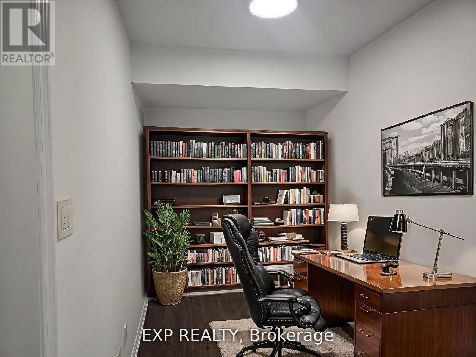 Unit B - 50 Farooq Boulevard N, Vaughan, Ontario  L4H 4P3 - Photo 9 - N12976652