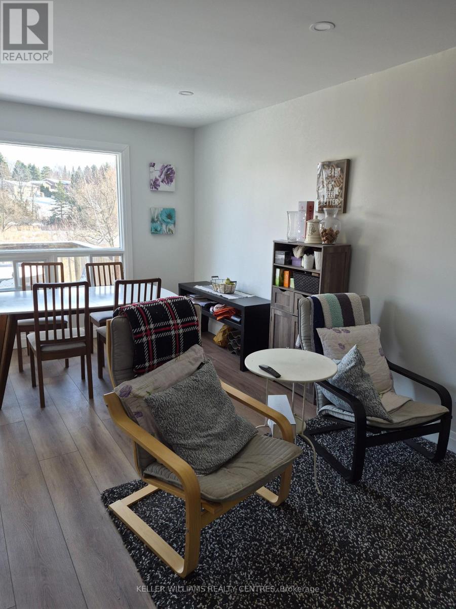 28 Royal Cedar Court, East Gwillimbury, Ontario  L9N 1R7 - Photo 5 - N12976730