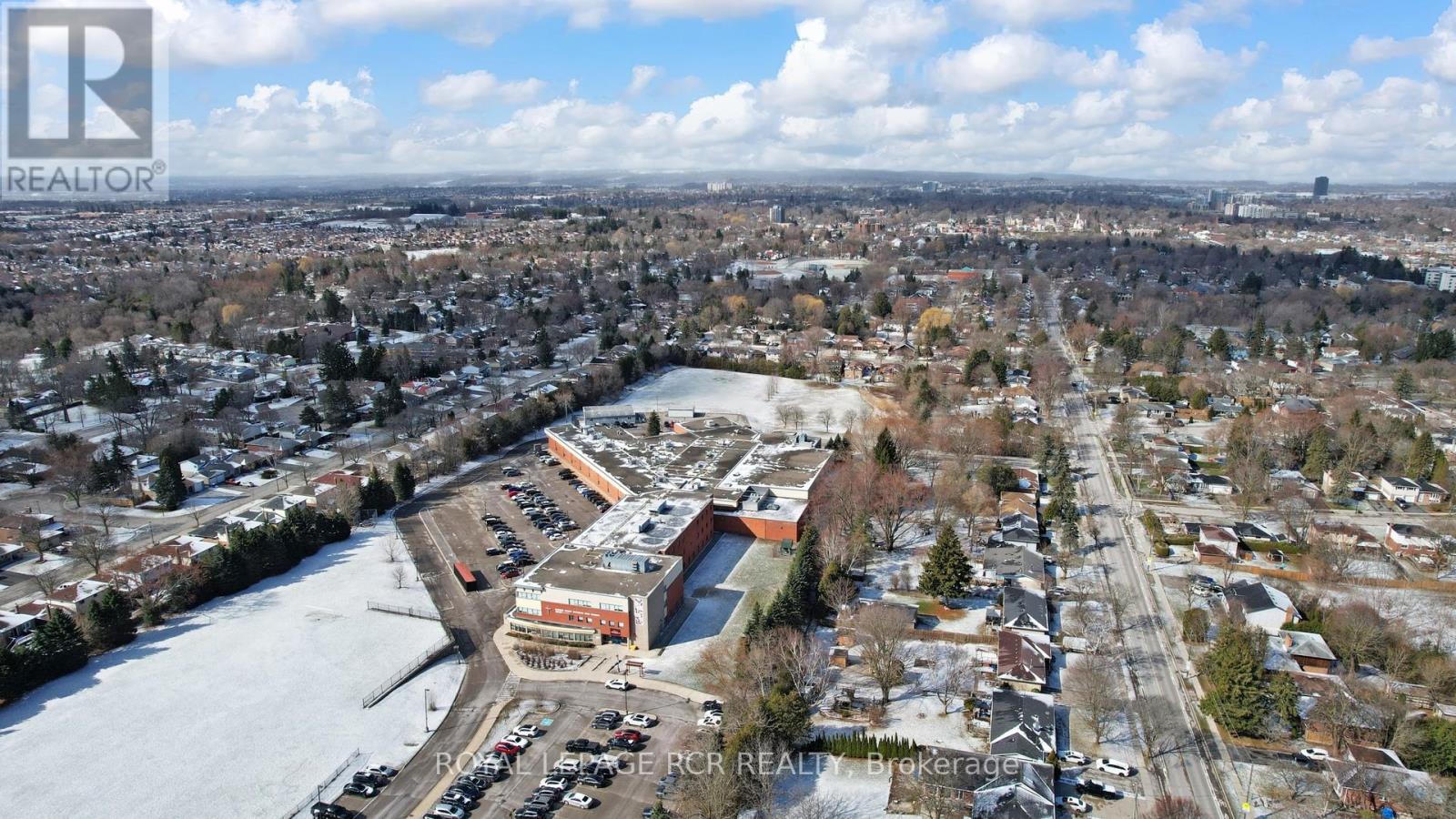 827 Legge Court, Newmarket, Ontario  L3Y 3J1 - Photo 44 - N12976762