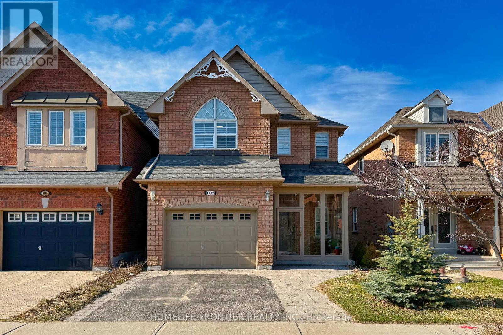 102 ANTIQUE DRIVE, Richmond Hill, Ontario
