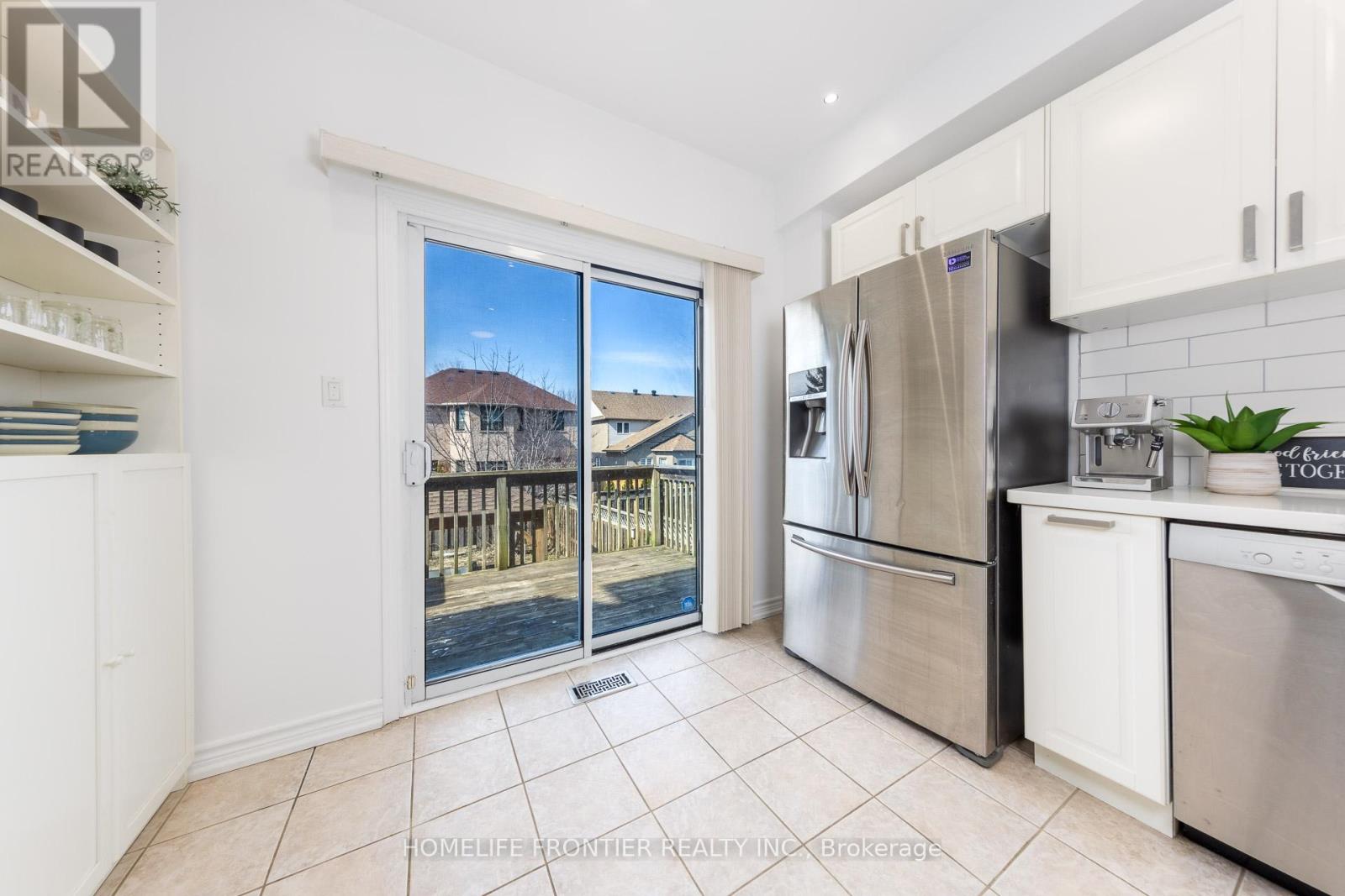 102 Antique Drive, Richmond Hill, Ontario  L4E 4G3 - Photo 15 - N12976784