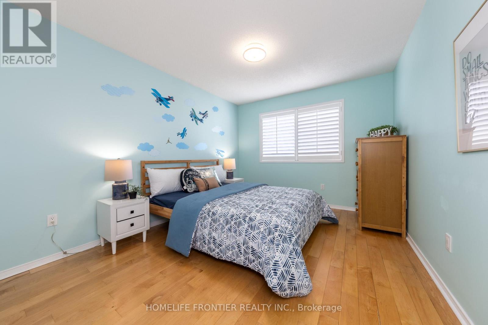 102 Antique Drive, Richmond Hill, Ontario  L4E 4G3 - Photo 24 - N12976784