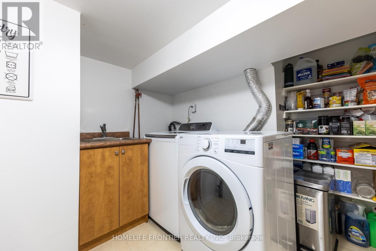 102 Antique Drive, Richmond Hill, Ontario  L4E 4G3 - Photo 39 - N12976784