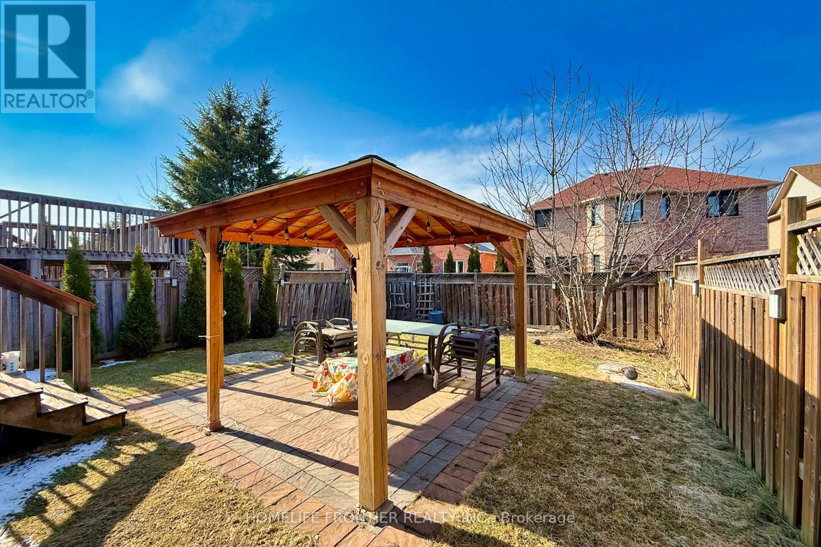 102 Antique Drive, Richmond Hill, Ontario  L4E 4G3 - Photo 47 - N12976784