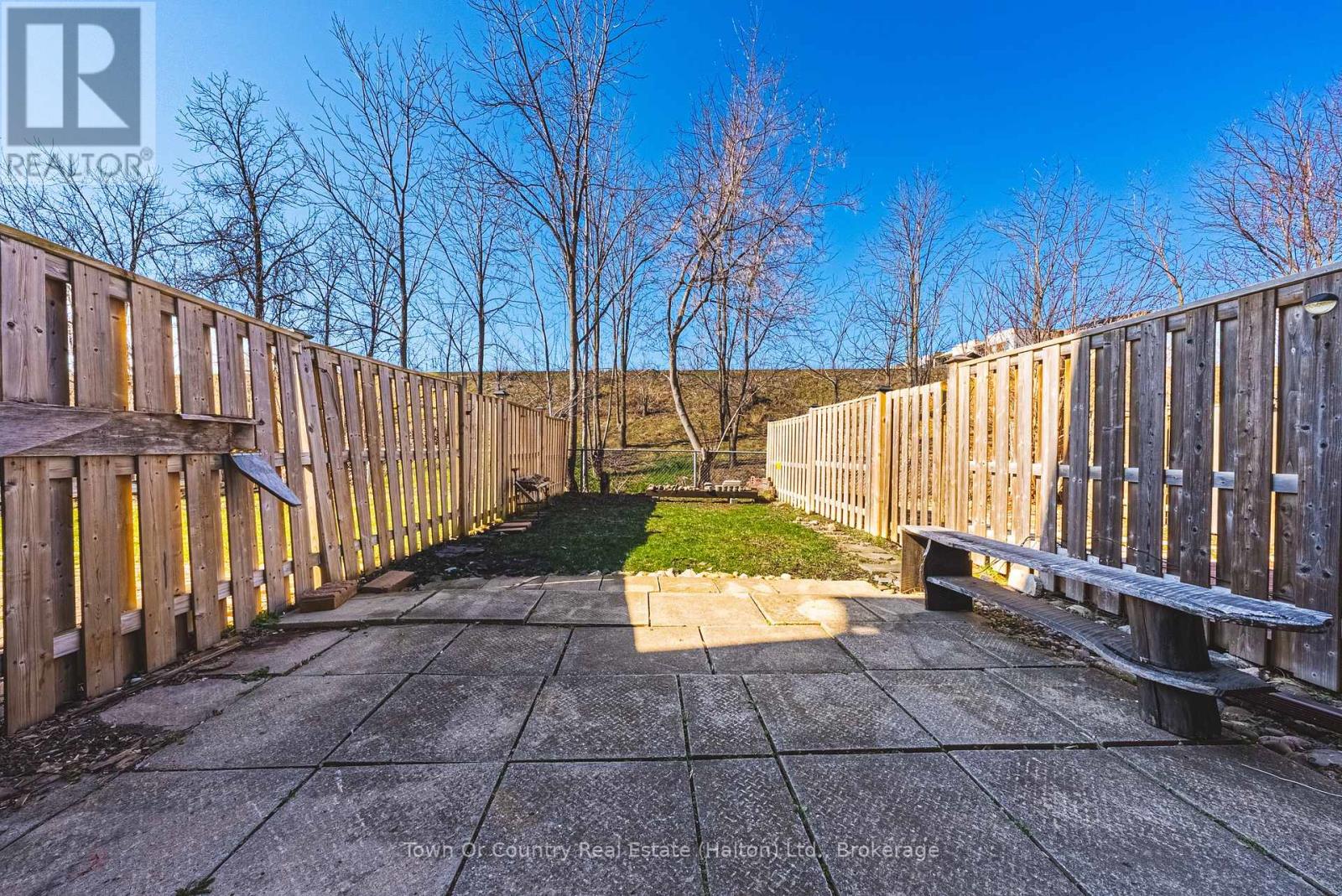 2 - 64 Bronte Street S, Milton, Ontario  L9T 1Y8 - Photo 23 - W12976946