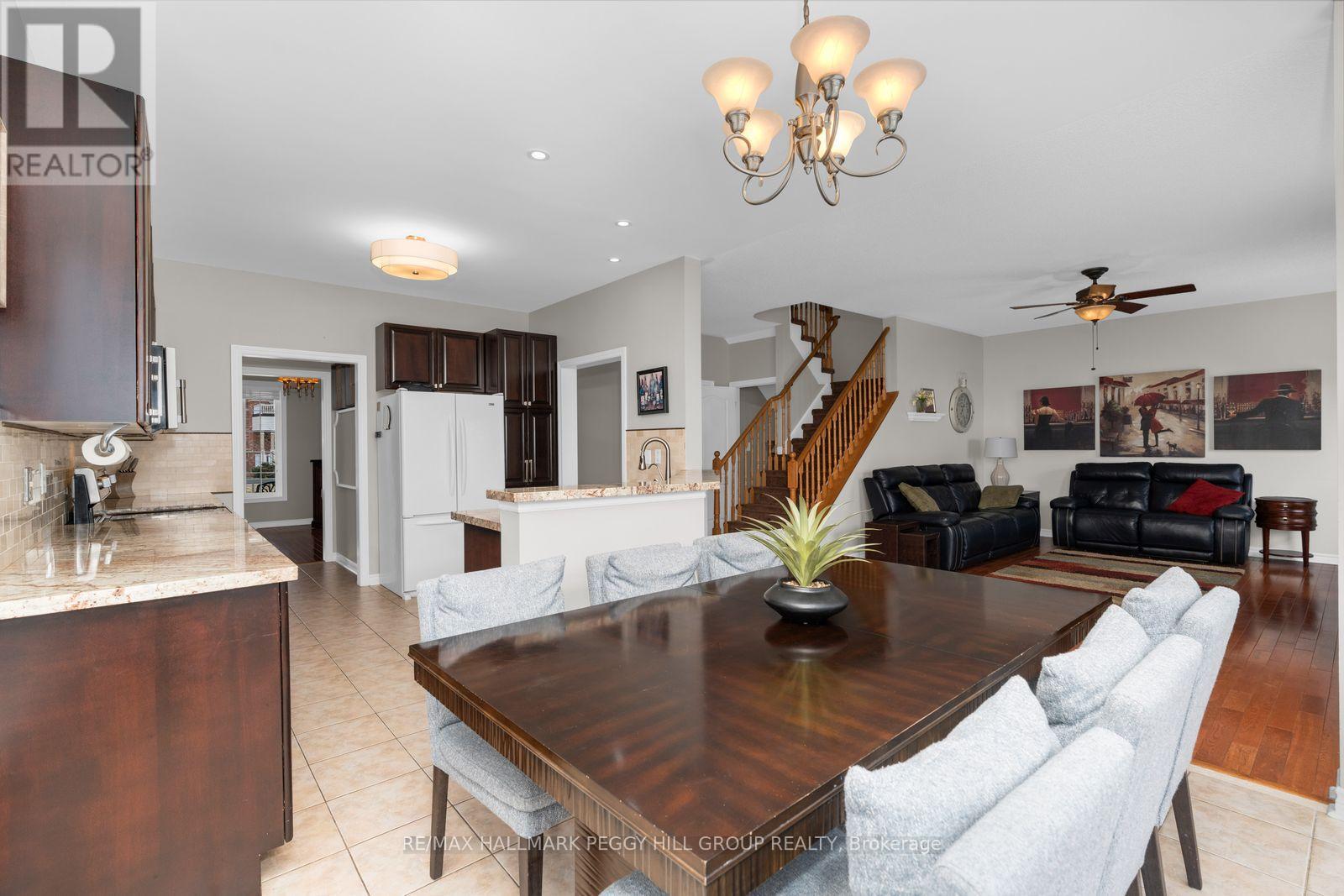 20 The Queensway, Barrie (Innis-Shore), Ontario  L4M 7H6 - Photo 4 - S12976742