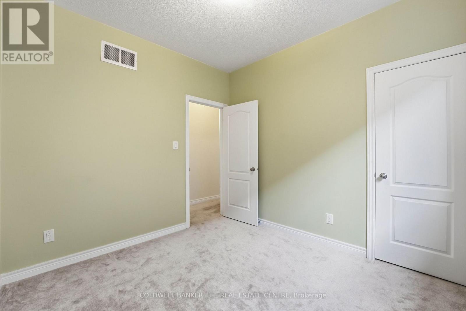 264 Kozlov Street, Barrie (West Bayfield), Ontario  L4N 6R7 - Photo 33 - S12976750