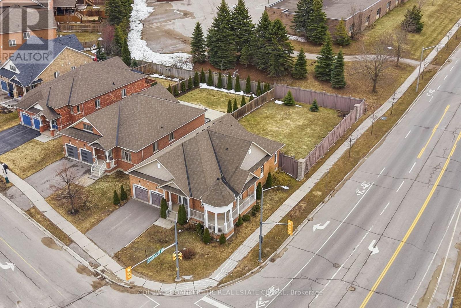 264 Kozlov Street, Barrie (West Bayfield), Ontario  L4N 6R7 - Photo 46 - S12976750