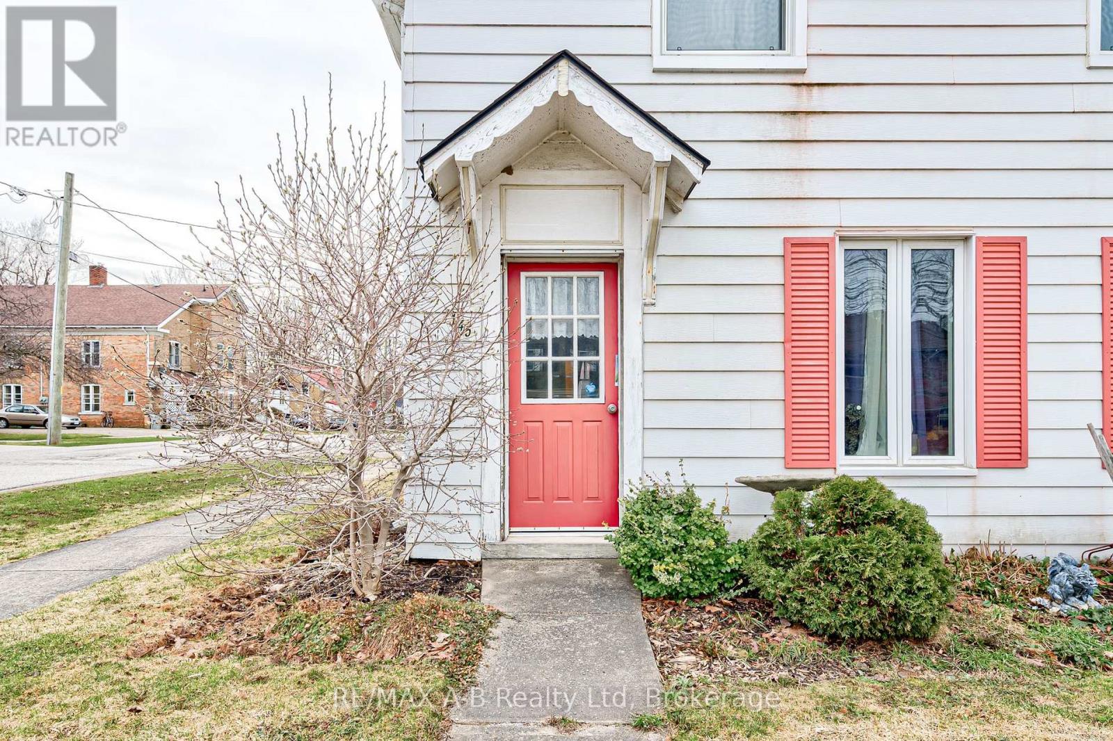 145 St George Street, West Perth, Ontario  N0K 1N0 - Photo 2 - X12900836