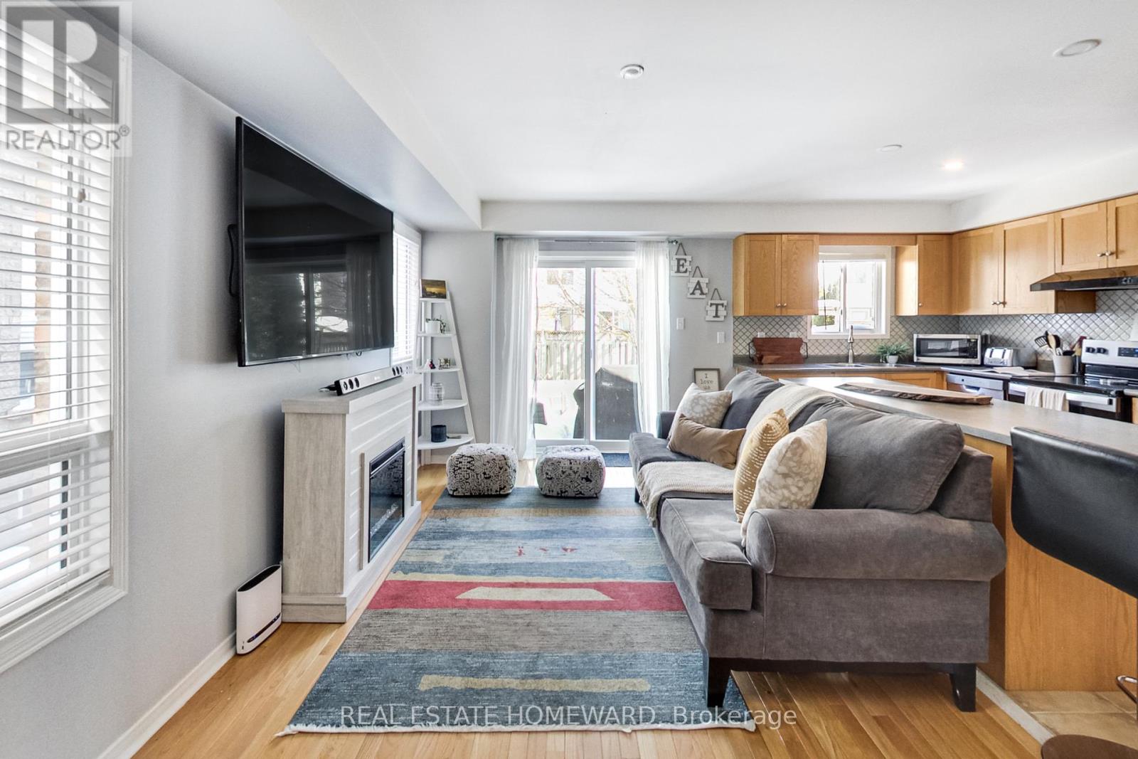 53 Bradley Drive, Halton Hills, Ontario  L7G 6B6 - Photo 3 - W12796510