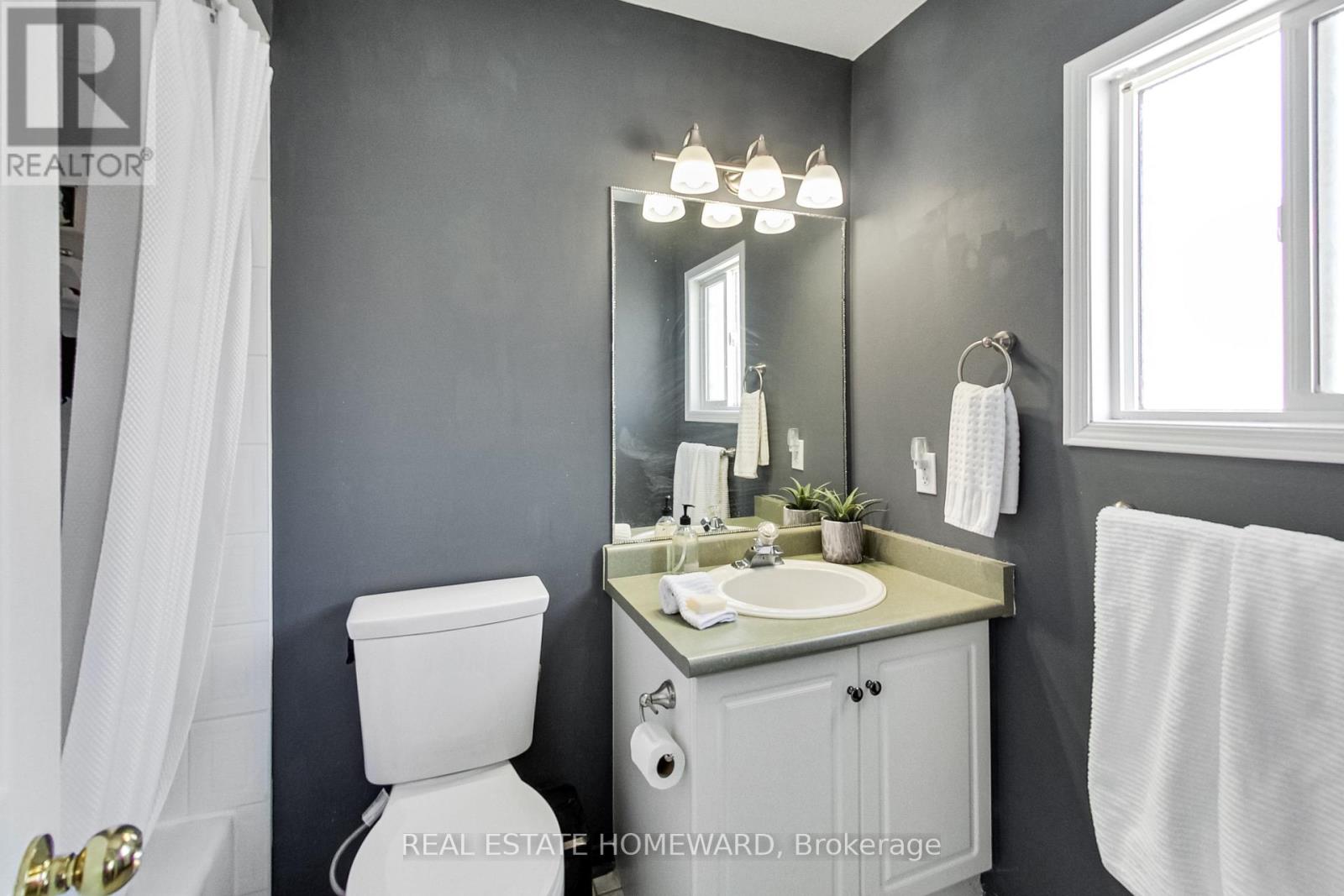 53 Bradley Drive, Halton Hills, Ontario  L7G 6B6 - Photo 7 - W12796510